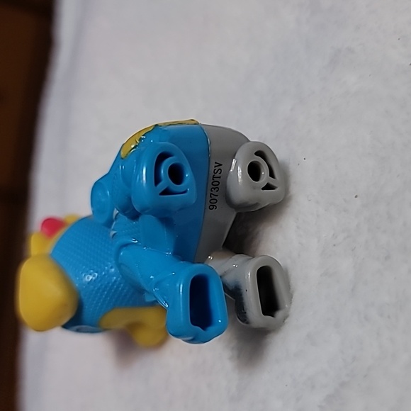 Paw Patrol Mighty Pups Super Paws Twins Power Split Trike Vehicle & Ella Figure - Picture 11 of 14